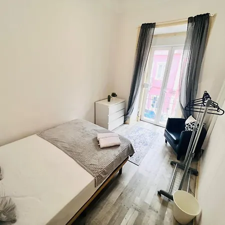 بيت شباب High Standard Lisbon, Super For Tourists *