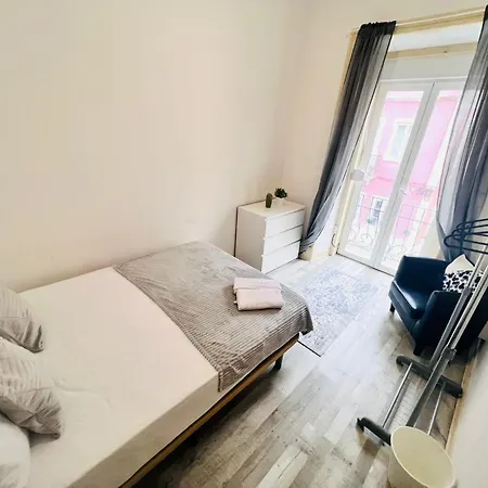 High Standard Lisbon, Super For Tourists بيت شباب *